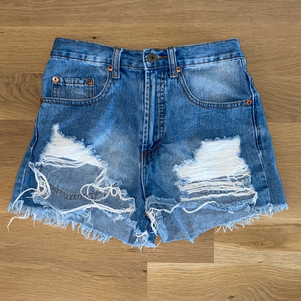 Ripped denim shorts